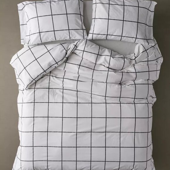 Urban Outfitters Striped Bedsheets - Picture 1 of 3